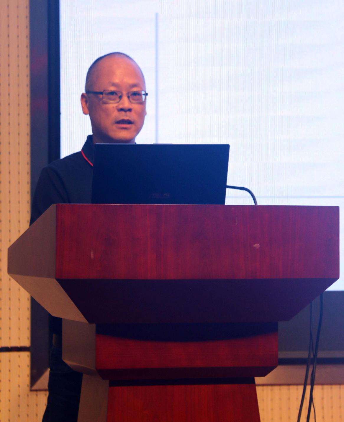 e75bcd21bbec2a65ab4478ad77b8210